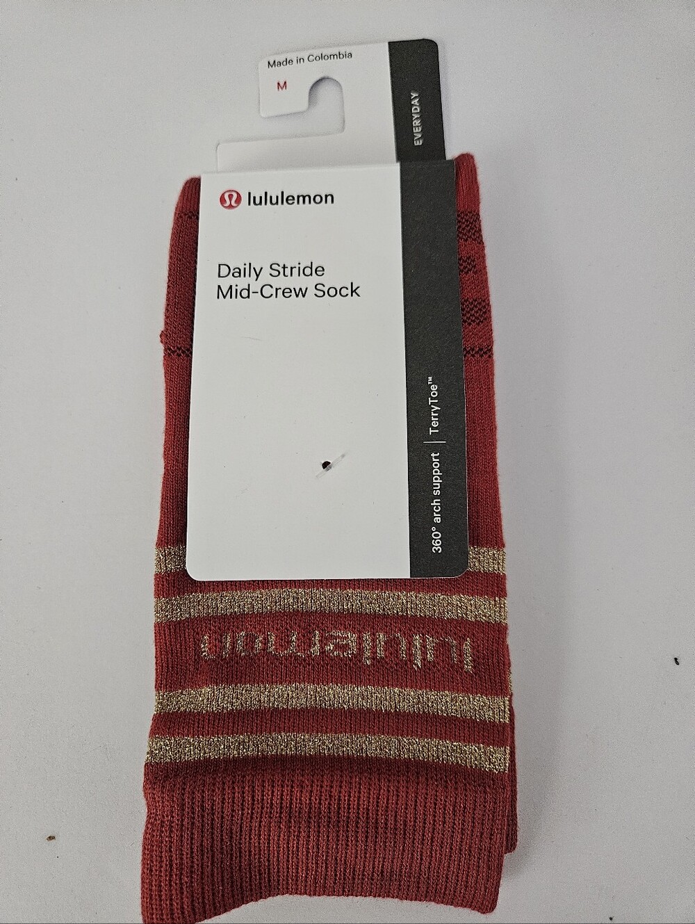 Lululemon NWT Mid-Crew Sock